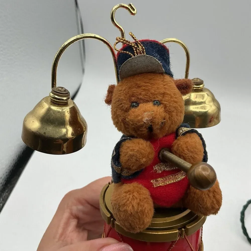 Mr. Christmas bring classic